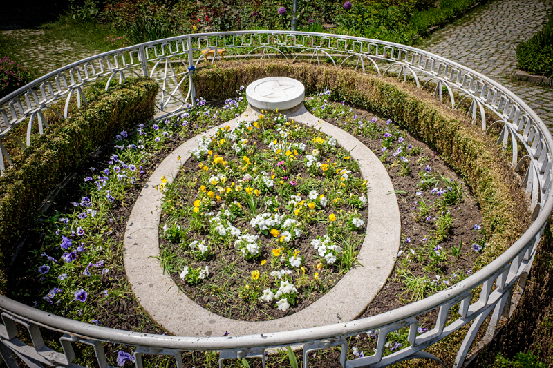 Peter Deunov grave