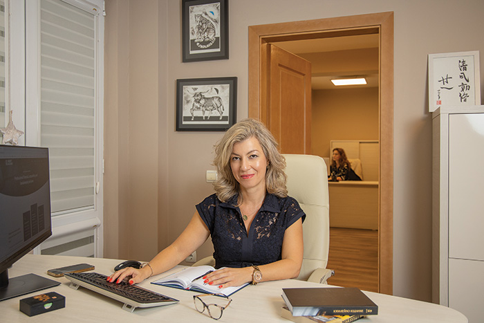 benefit account tanya staneva.jpg