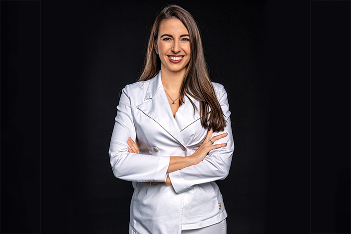 dr yoana fileva dentist.jpg 