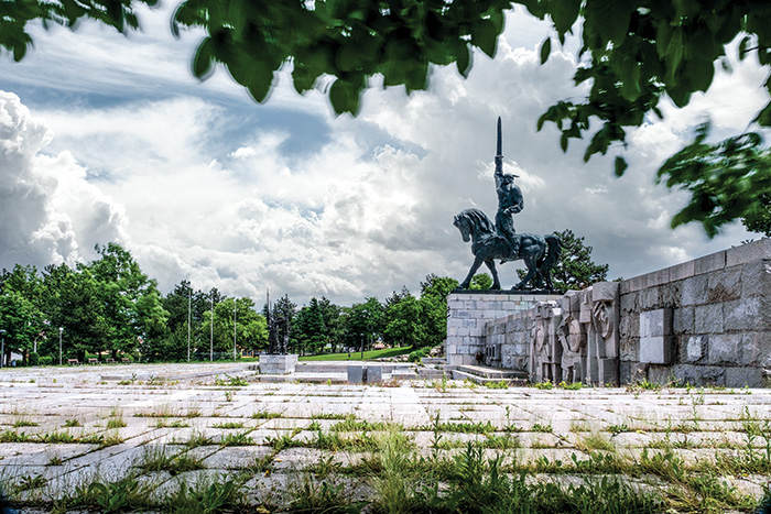 dobrich khan asparuh.jpg 