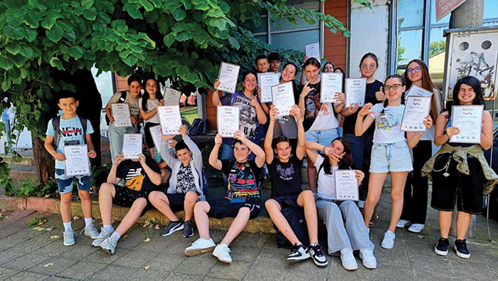 Pharos School Bulgaria.jpg 