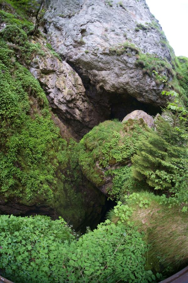 Devil's Throat opening