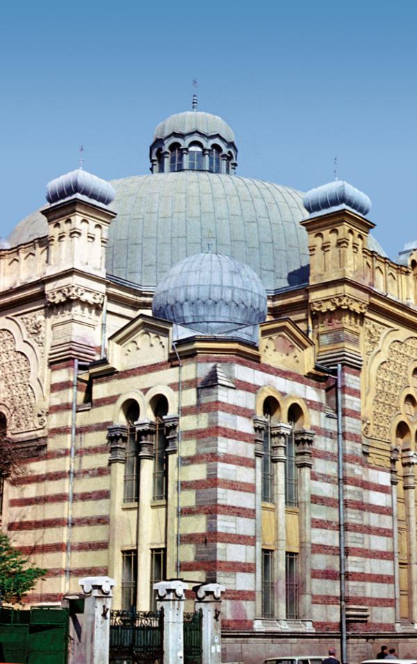 The synagogue in 1976 / © Anthony Georgieff