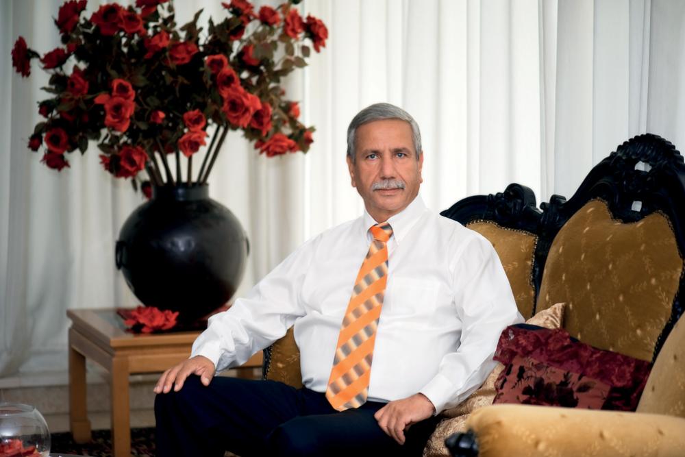 Shaul Kamisa Raz_0.jpg
