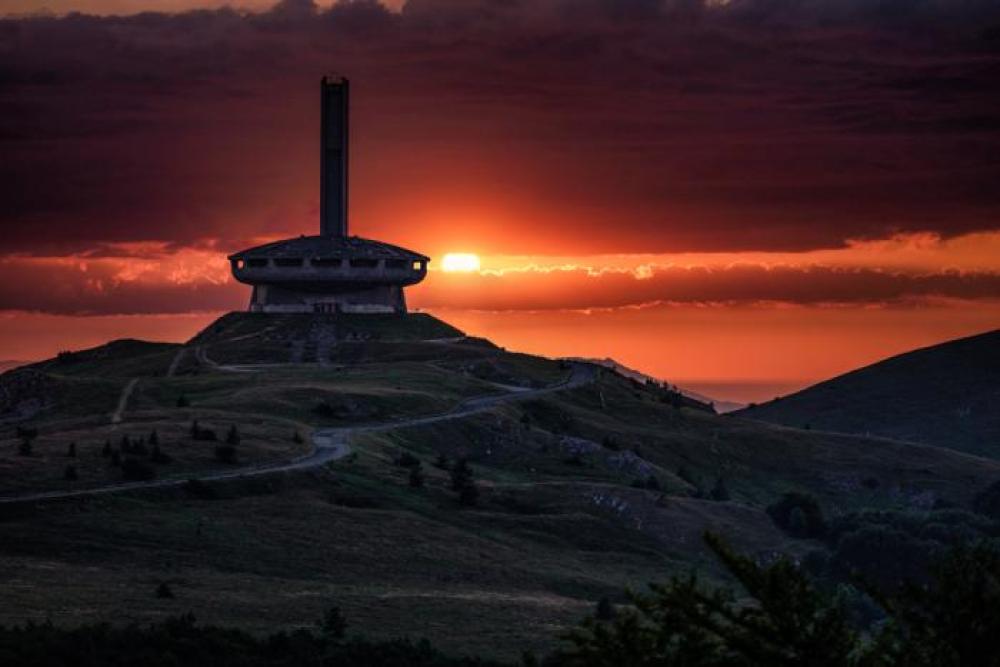 buzludzha.jpg