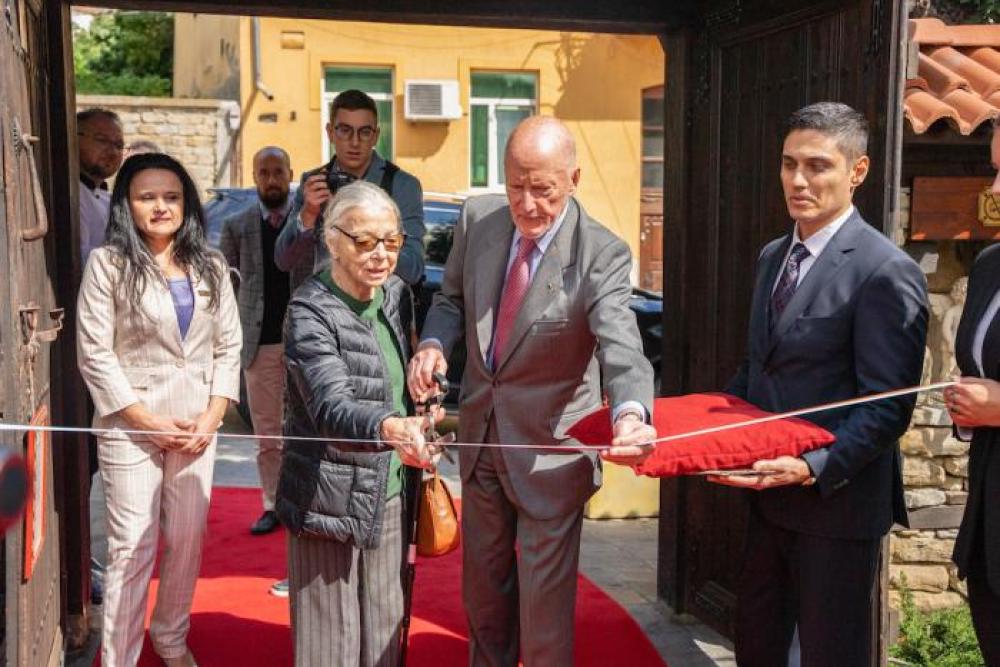 bey house king simeon opening