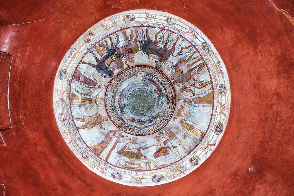 kazanlan tomb murals.jpg