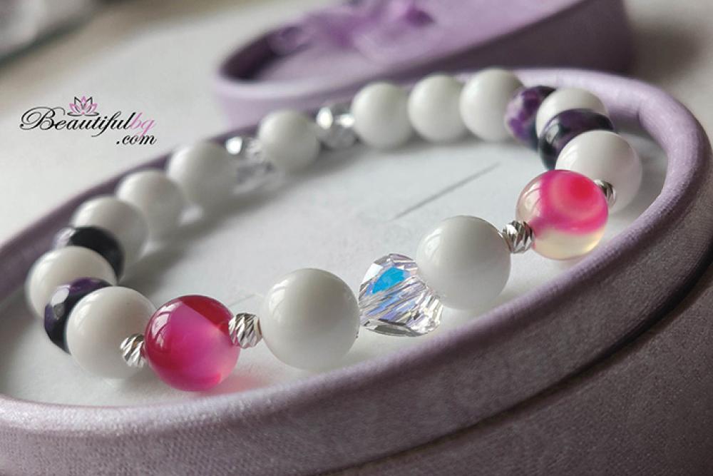 bracelet with white pink agate.jpg 