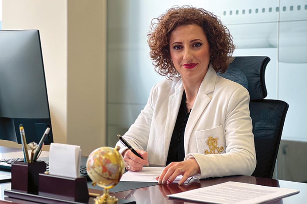 gergana semova pharm dedict.jpg