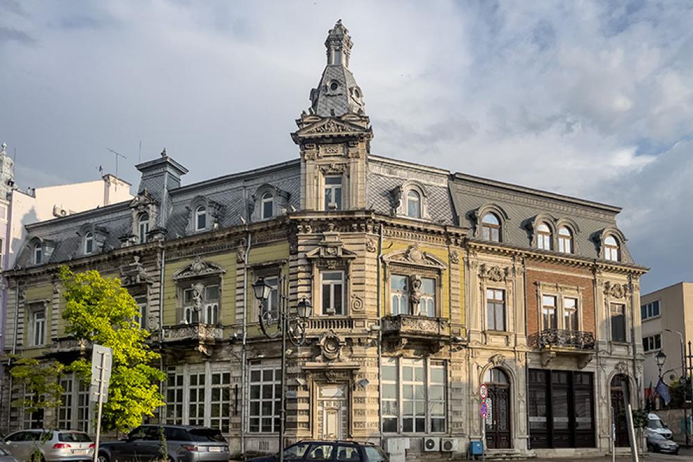 fin de siecle architecture bulgaria.jpg