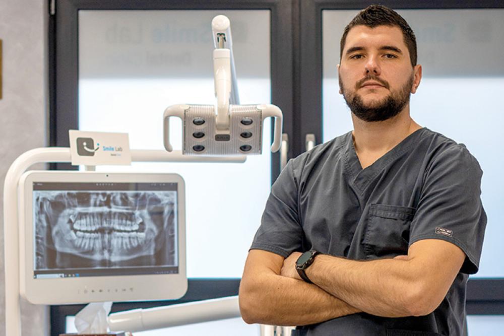 Smile Lab dental clinic dr Mario Chakarov.jpg