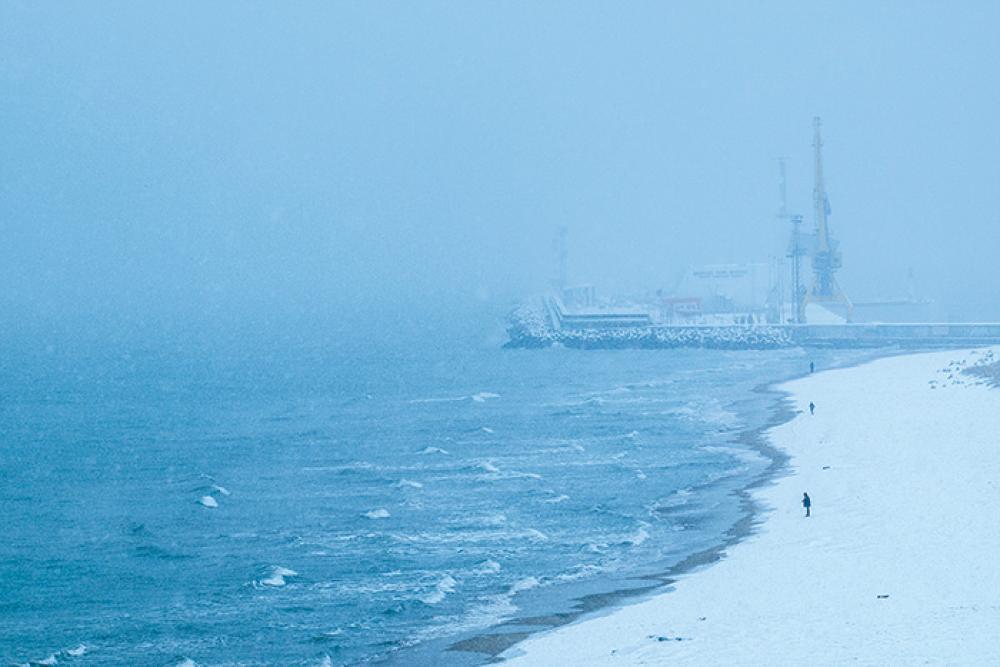 Burgas beach winter.jpg 