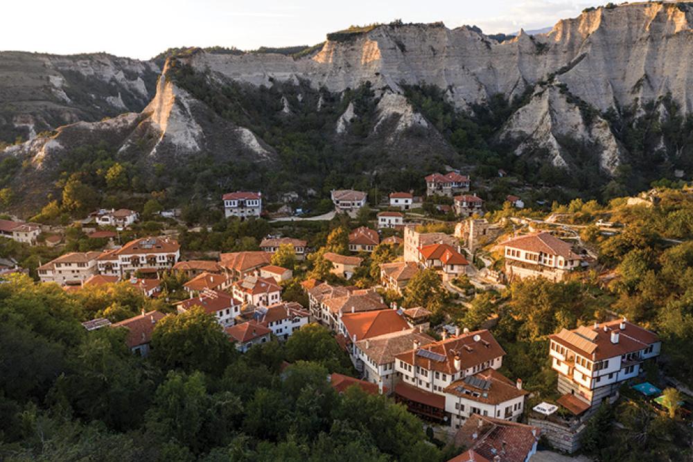 traditional town bulgaria.jpg 