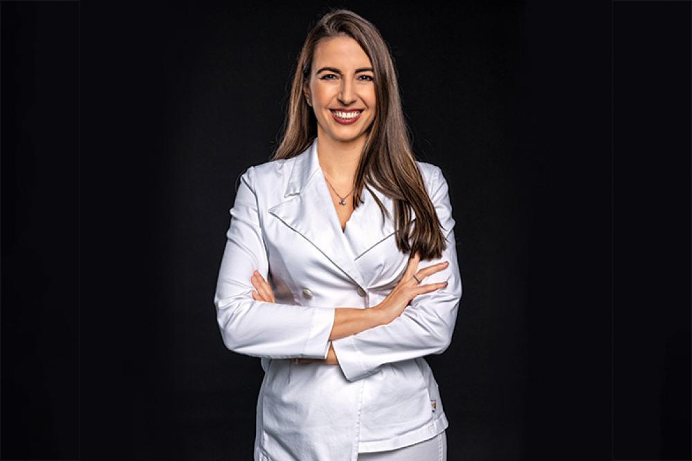 dr yoana fileva dentist.jpg 