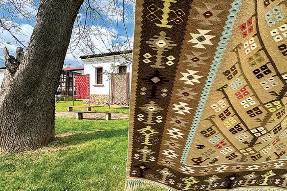 traditional carpets bulgaria.jpg