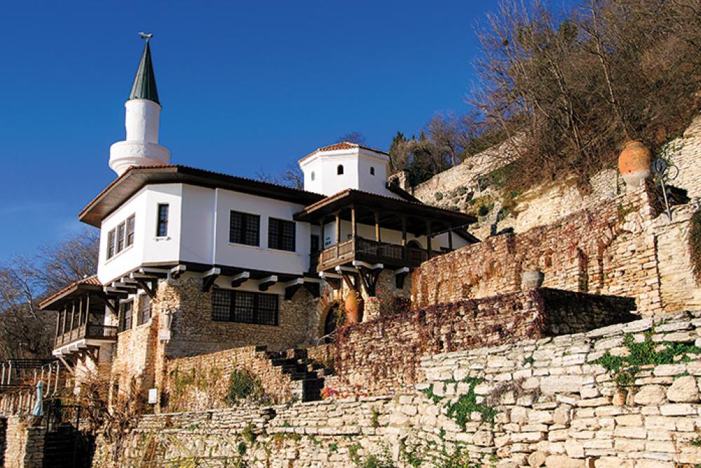 Palace by the sea Bulgaria.jpg 