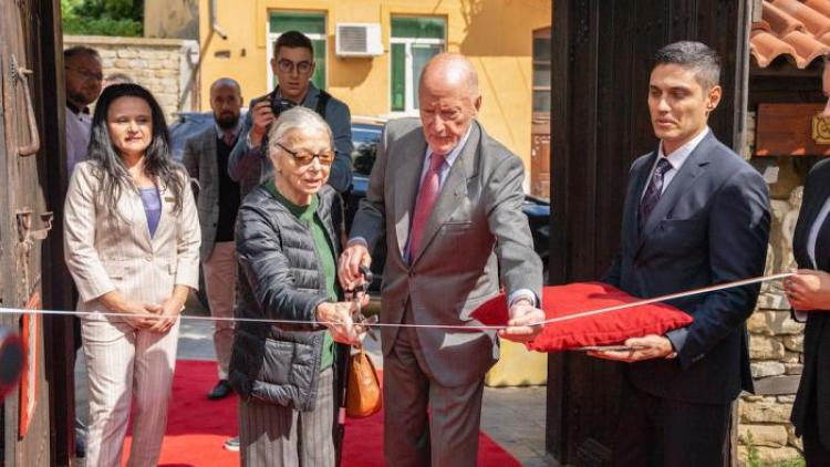 bey house king simeon opening