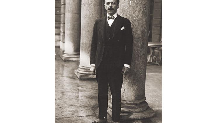 Charron.jpg