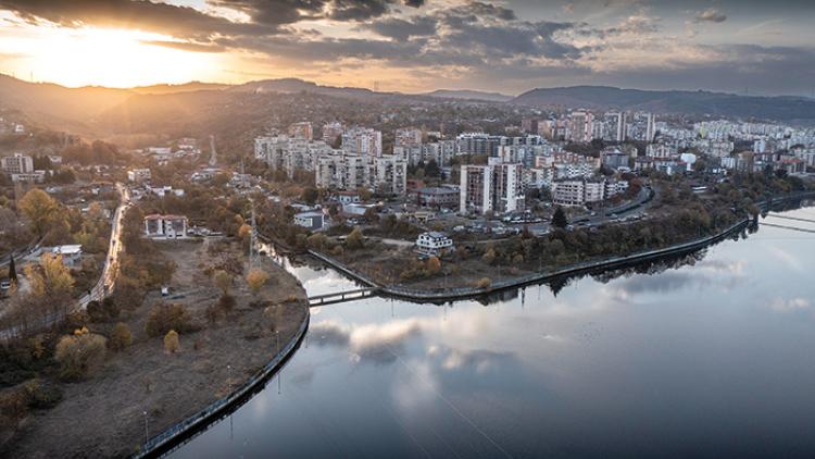 Rhodope dam.jpg 